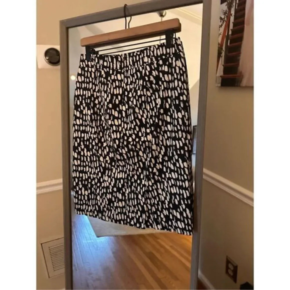 Ann Taylor‎ Pencil Skirt Size 6 - Picture 2 of 3